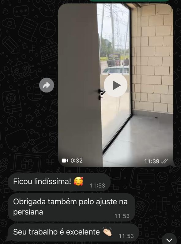 Print de depoimento real de cliente da SrHouse Decor (nº 3)